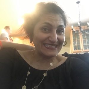 Meet your Posher, Claire